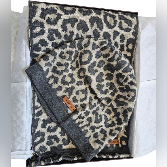 Coach Gray/Tan Leopard Beanie and Scarf Set. New In Box. - Picture 1 of 7